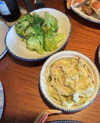 Steamed broccoli and coleslaw