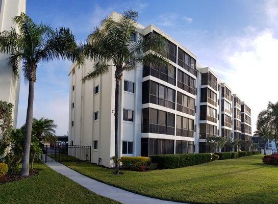 Could there be a better location for a condo then right across from Siesta Key Beach?