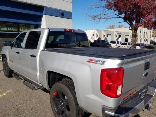 BAK Industries MX4 Tonneau Bed Cover on Silverado