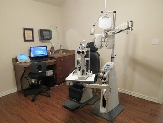 High Tech Optometry Office