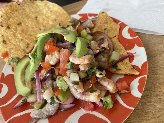 Tostada de Camarón (cocido en Limon)