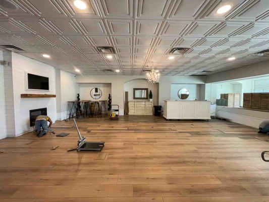 Commercial project in a church in Colorado Springs, install LVP vinyl flooring
http://bobsflooring.us