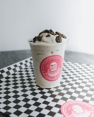 Cookie & Cream Shake,  100% Plant-based.