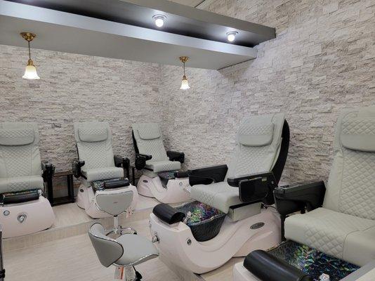 Our latest model of pedicure chairs!!! New massage function, crystal bowl and much more.