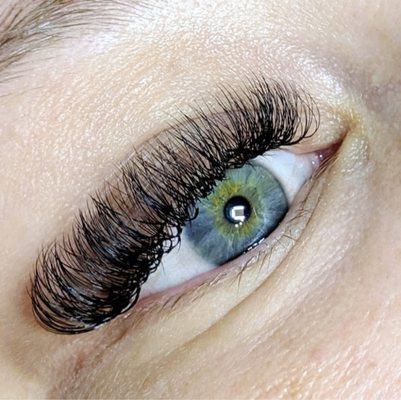 Volume lash extensions