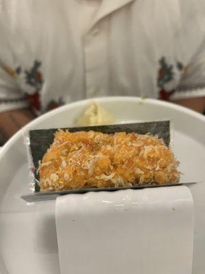 Spicy Salmon Handroll