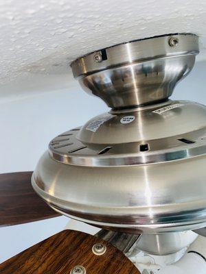 Ceiling fan holder after cleaning