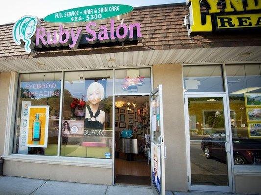 Ruby Salon Front door