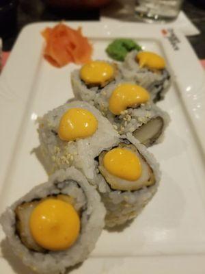 Tempura scallop roll