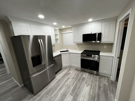 Kitchen photos!