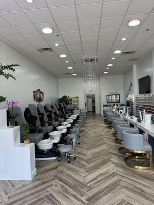 New owner, salon is upgrade