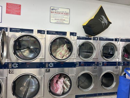 Azusa Coin Laundry