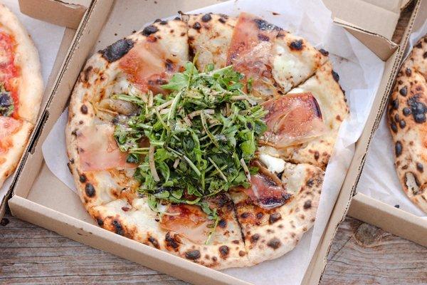 Neapolitan BYO Pizza: Olive Oil Base, Bufala Cheese, Prosciutto, Dressed Arugula, Caramelized Onion