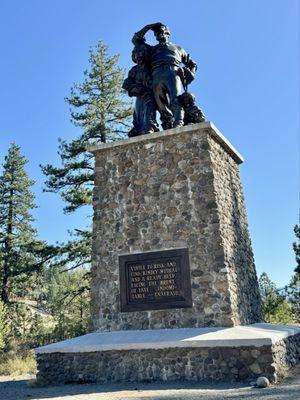 10.06.24 monument in Truckee dedicated to the Donner Party, depicting a pioneer family