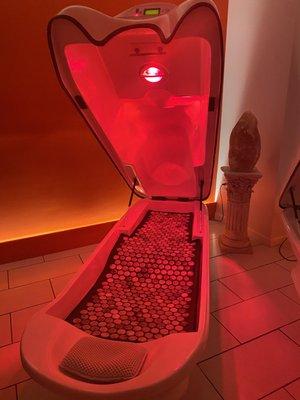 Amazing infrared sauna pod