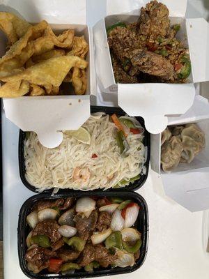 Yes, The Fusión has Come Up!! Pad Thia, Rangoon's, Mama Steamed Dumplings , Salt & Pepper  Chicken  Wings. Steak  Pepper & Onion