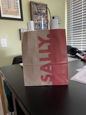 June 8, 2021 Sally's in La Habra California excellent customer service and I really nice like the new bags they provide