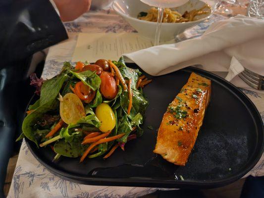 Perfect Salmon and salad!