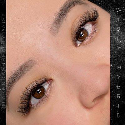 Hybrid by @lashndashbeauty.Daisy