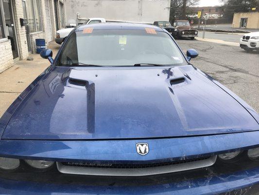 Windshield replacement on a 2016 Dodge Challenger