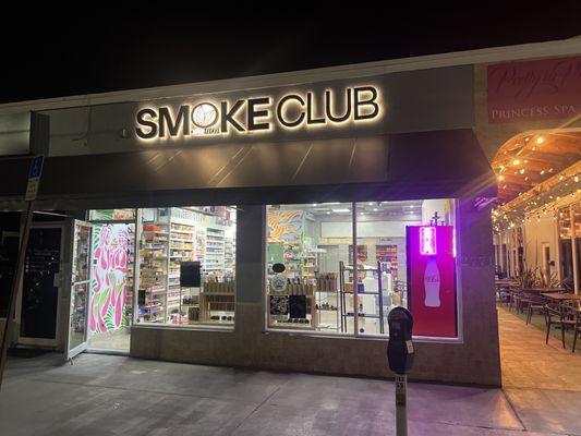 Smoke Club