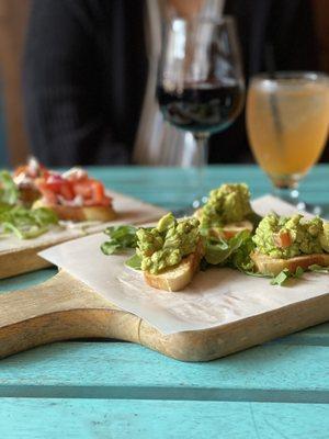 White Peach Sangria, Montepulcianoi, Crostini