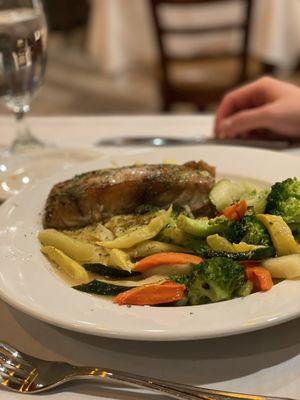 Special: Seabass with pasta and veggies. Seabass was meh~