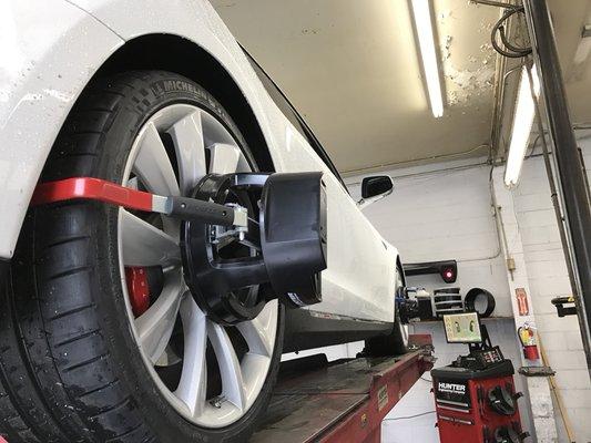 4 wheel alignment