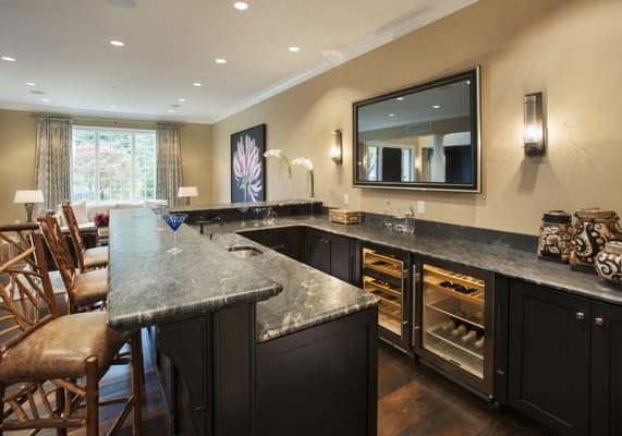 Colonial Marble and Granite - expert installers of custom countertops for kitchen, bath or office.