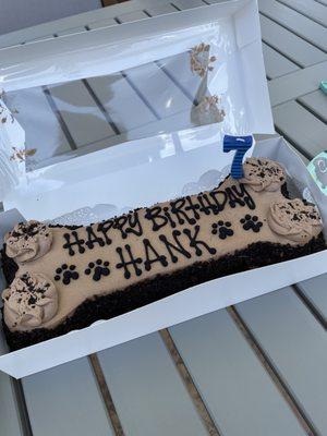 The best and cutest doggie birthday cakes