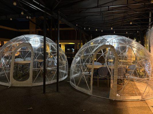 You can now rent a heated igloo to dine in.