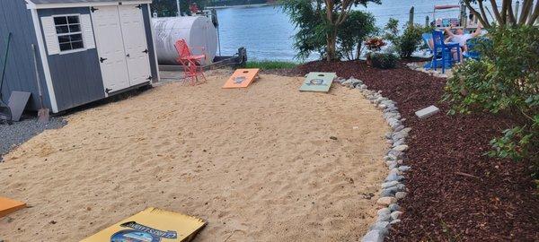 Outdoor cornhole