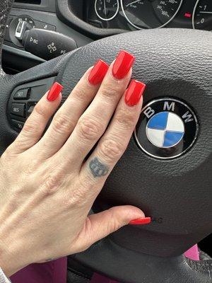 Red nails