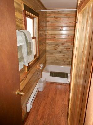 cabin 4 bathroom