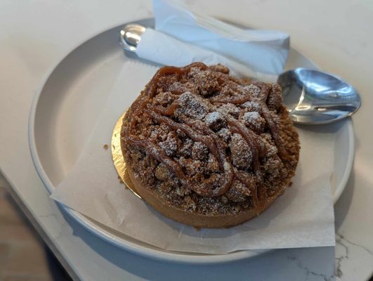 Apple crumble tart