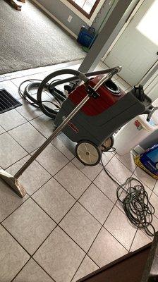 We use high tech cleaning machines to ensure the best quality service around! Commercial and residential