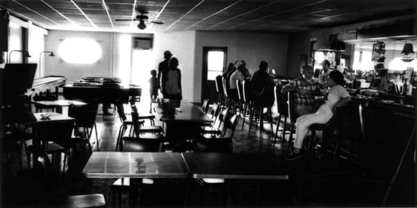 1990 - Stopped here many times on my travels around The Thumb. The burgers are great! At the time a pool table and old time shuffleboard .