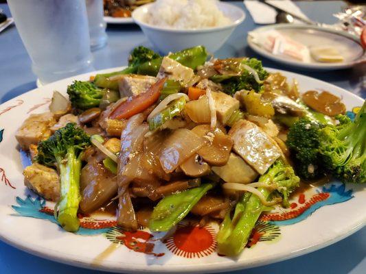 Veggie stir fry with tofu