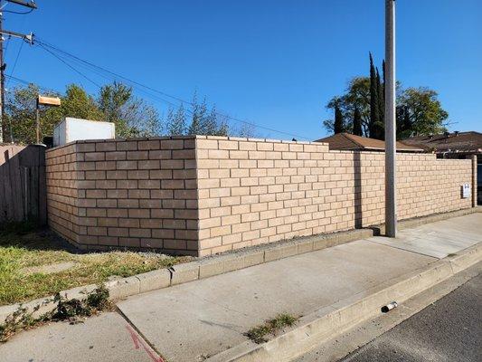 Property line wall