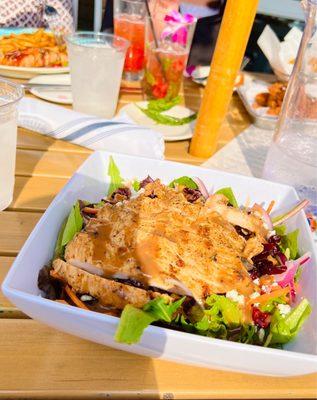 Harvest salad with chicken