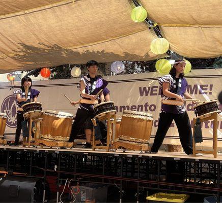 Sacramento Taiko Dan (Youth Group)