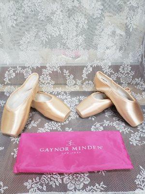 Gaynor Minden  USA made longer lasting Pointe Shoes