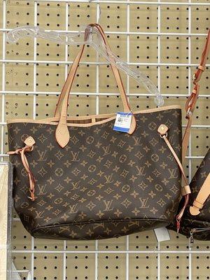 Fake LV priced at $700 LOL WTH