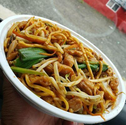 Chicken Lo Mein