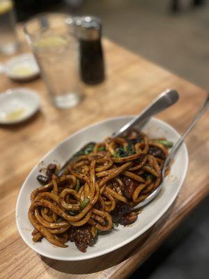 short rib dan mein noodles