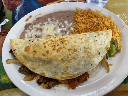 Quesadilla with steak & chicken