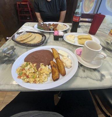 Huevos Revueltos Desayuno, Tamales de Elote, Carne Asada, all super delicious!