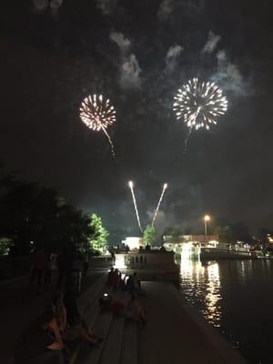 Cool fireworks over Forest Park.