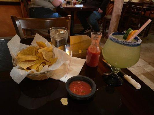 Starter Margarita, chips and Salsa