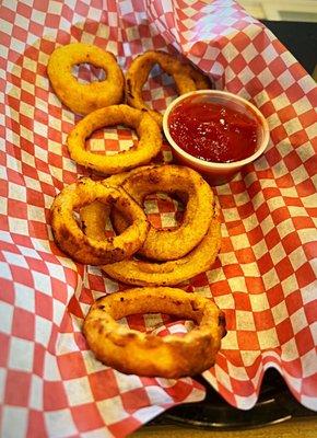 Baked onion rings. Pretty tasty. I liked that they were baked and not soggy.